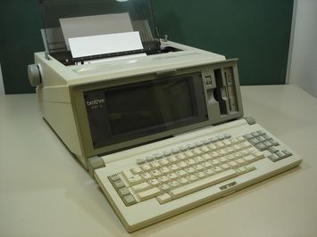 preview Electronic Word Processing Typewriter